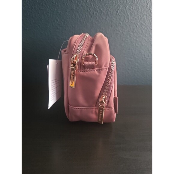 Lululemon Everywhere Crossbody 3L Metal Hardware Bag for Women - Picture 3 of 10